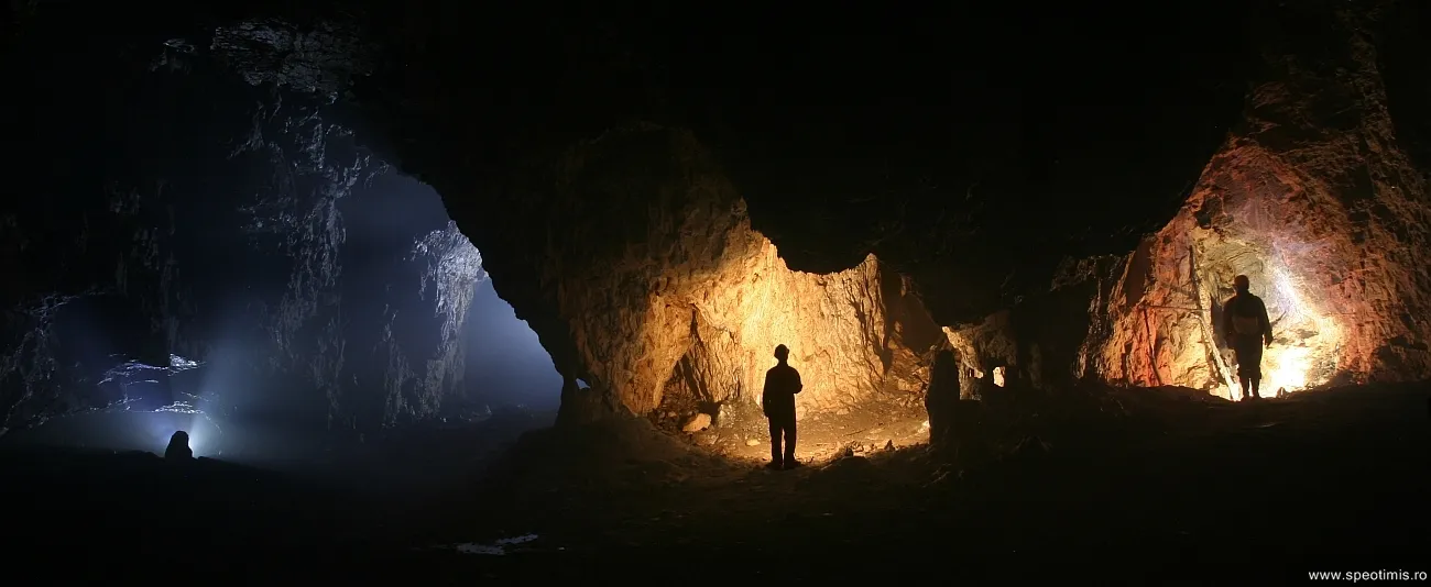 Românești Cave